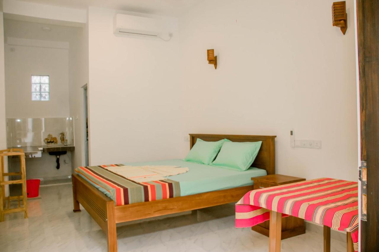 Navodya Guest Mirissa Otel Dış mekan fotoğraf