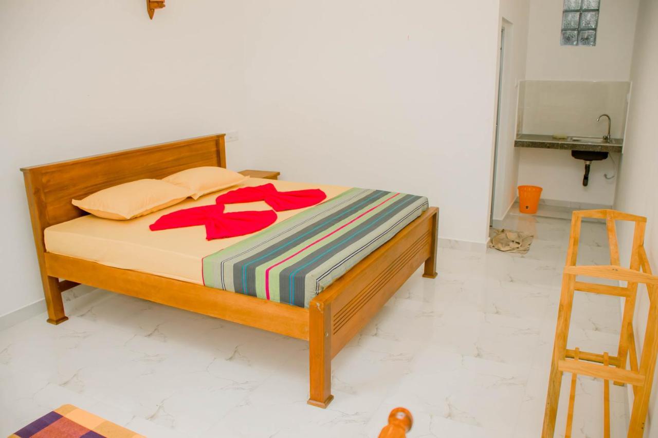 Navodya Guest Mirissa Otel Dış mekan fotoğraf