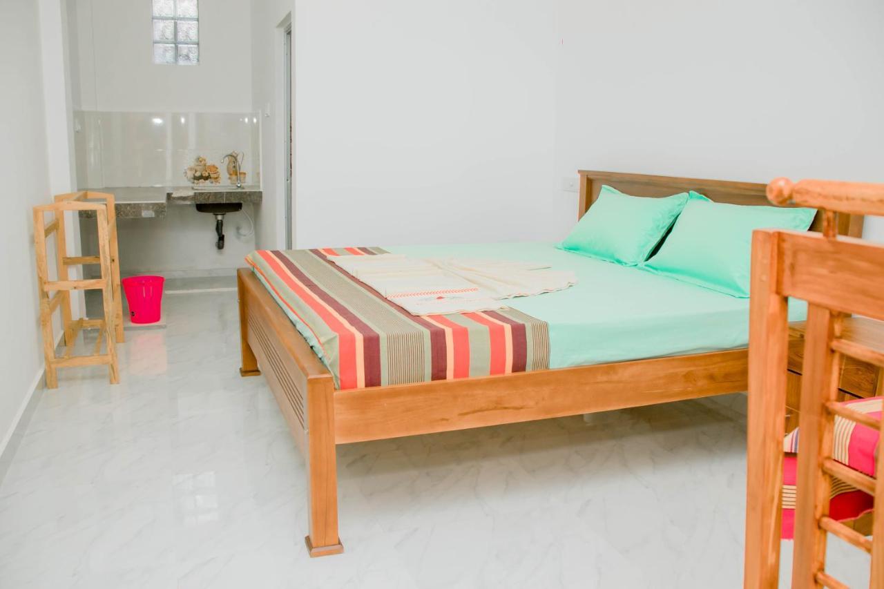 Navodya Guest Mirissa Otel Dış mekan fotoğraf